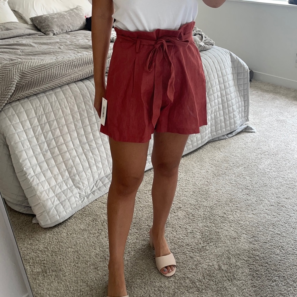 NWT High waisted belted paperbag shorts